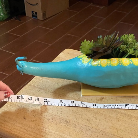 Hand crafted painted blue planter dried gourd artificial plants has tile base - Picture 3 of 7